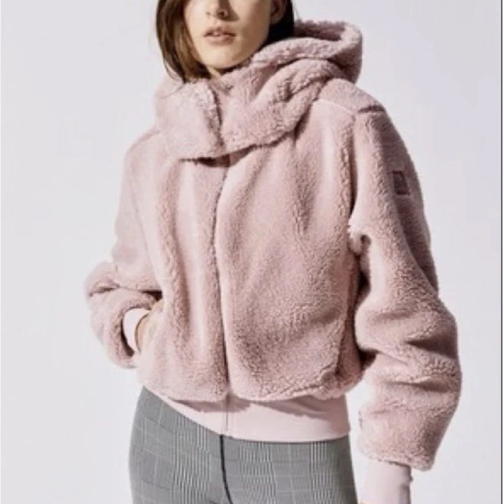 ALO yoga  Foxy Sherpa jacket